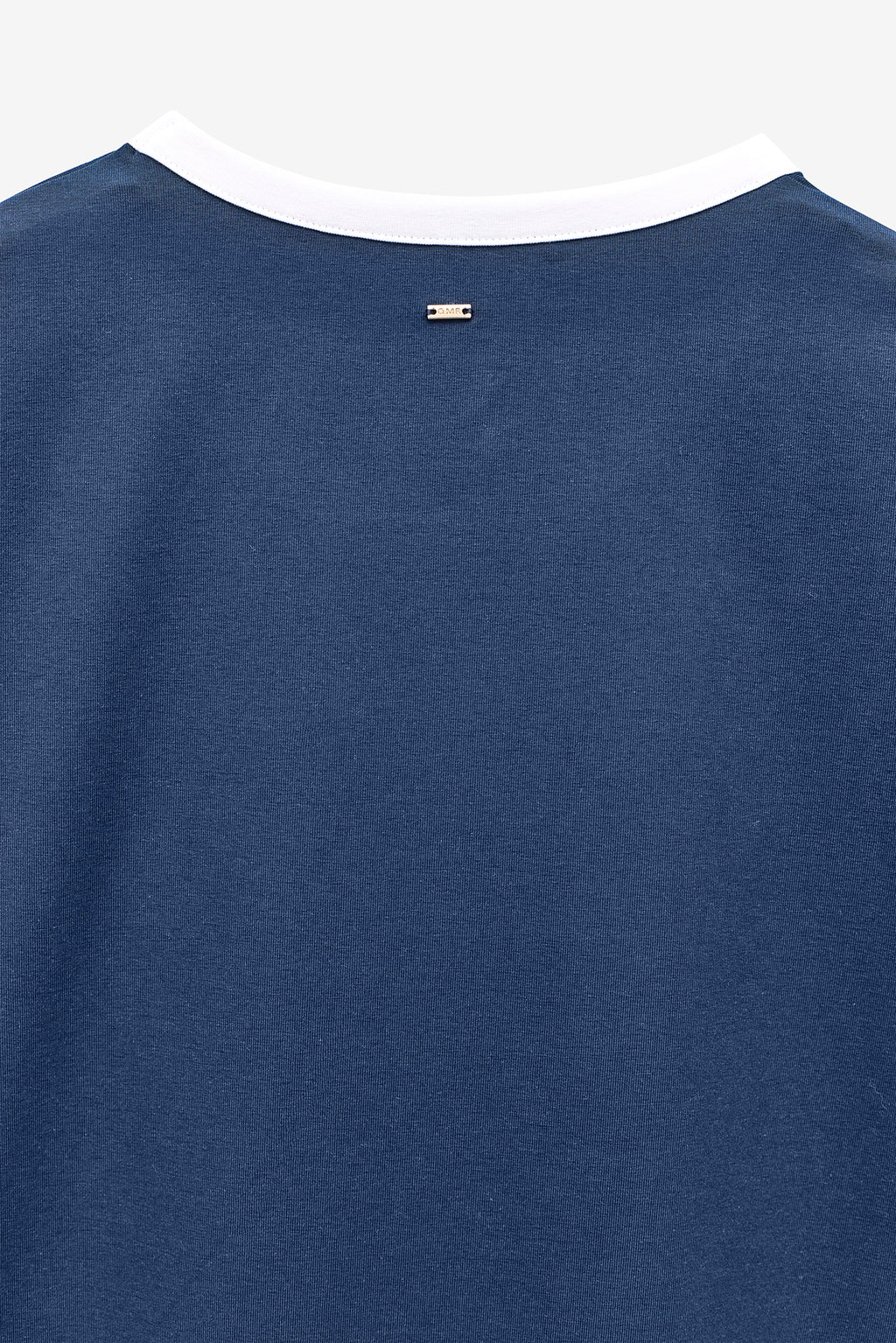 T-SHIRT COM ESTAMPADO QUEBRAMAR