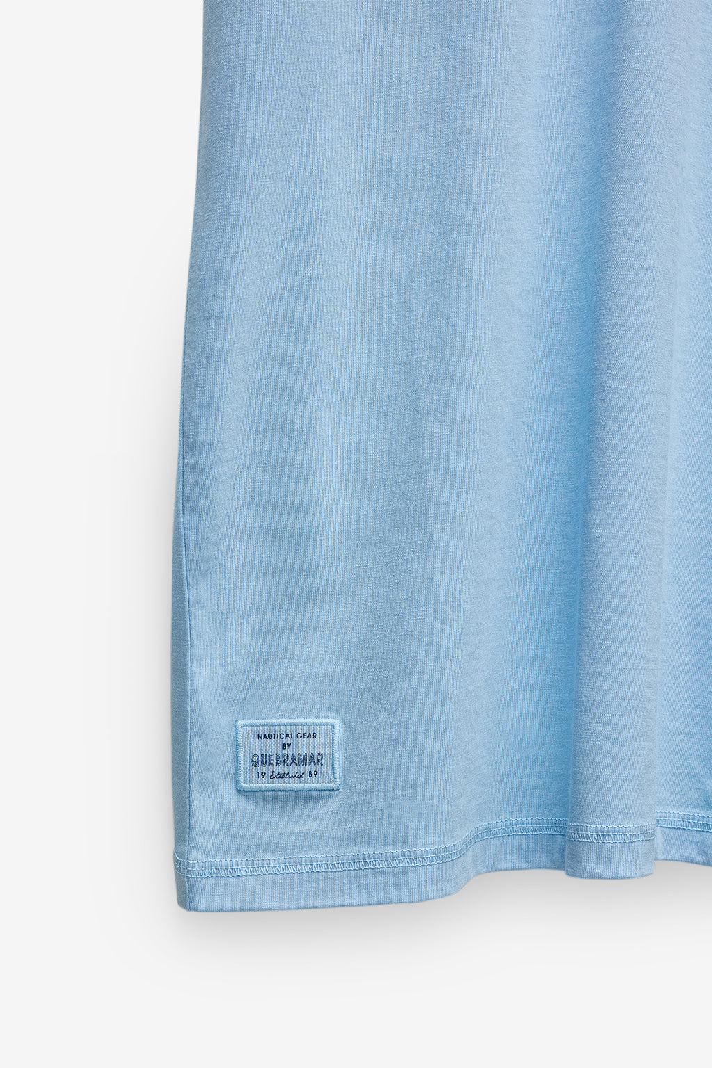 T-SHIRT BORDADO QUEBRAMAR