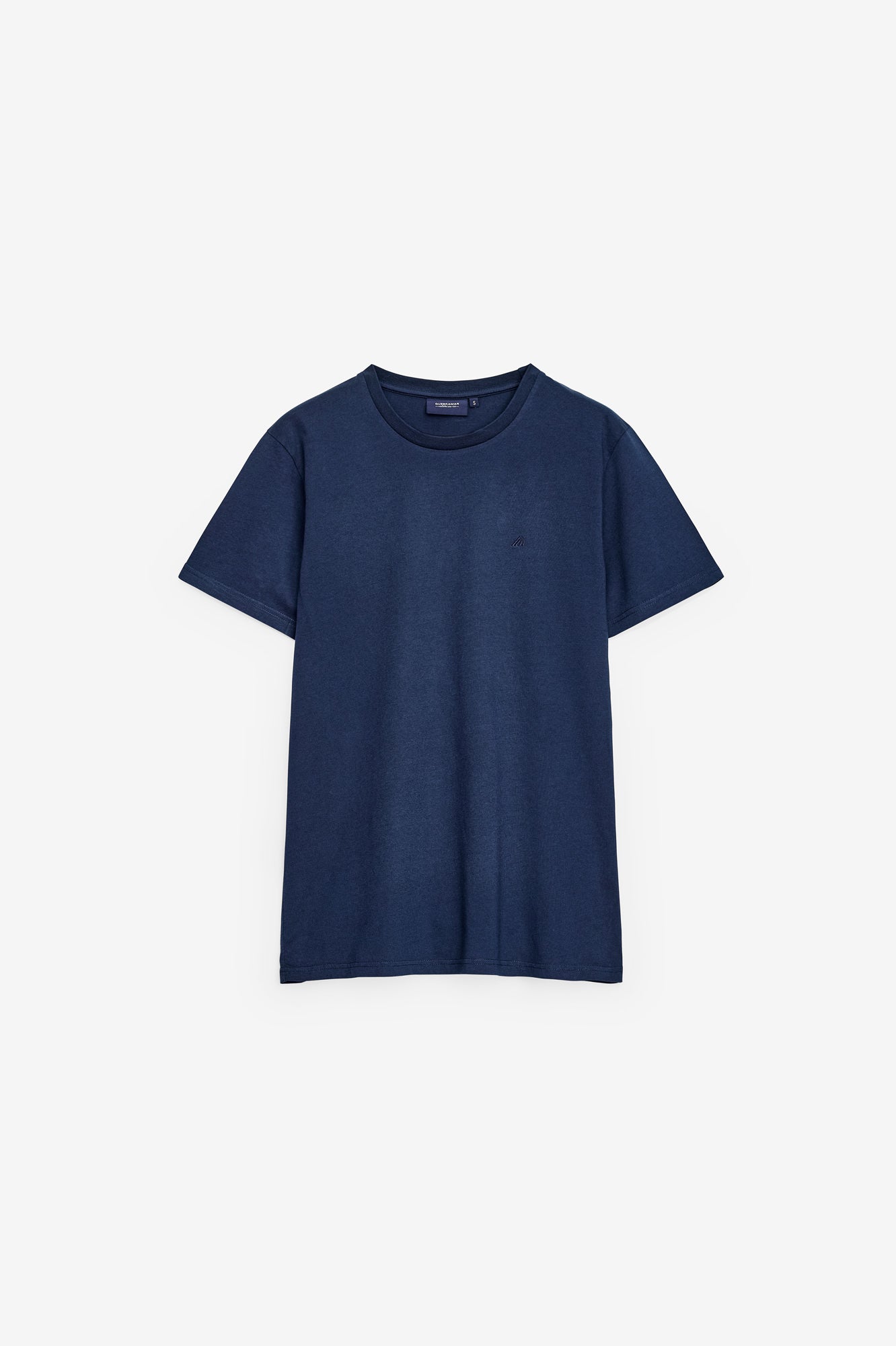 T-SHIRT BÁSICA COM LOGO