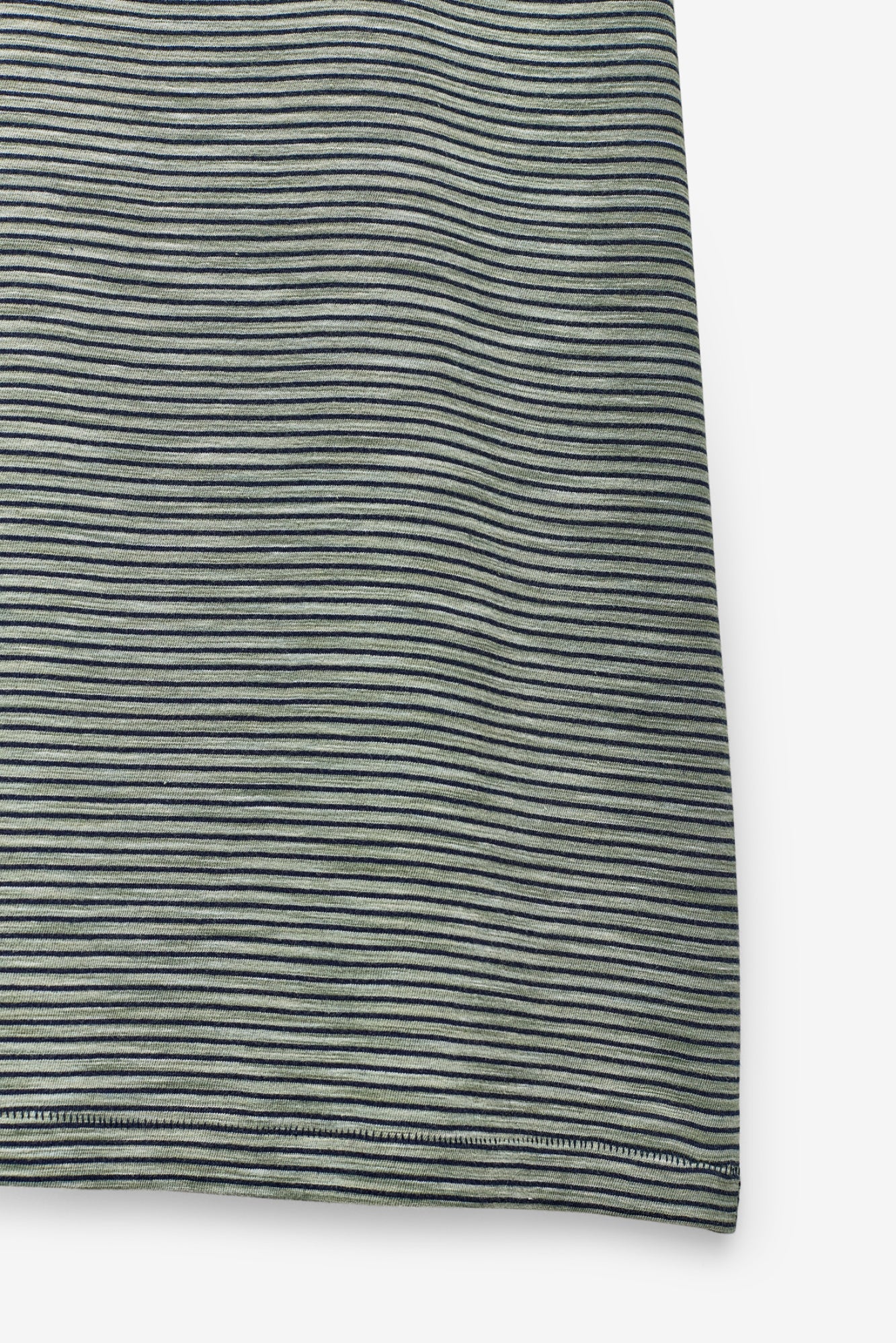 CAMISETA DE RAYAS CON LOGO A CONTRASTE