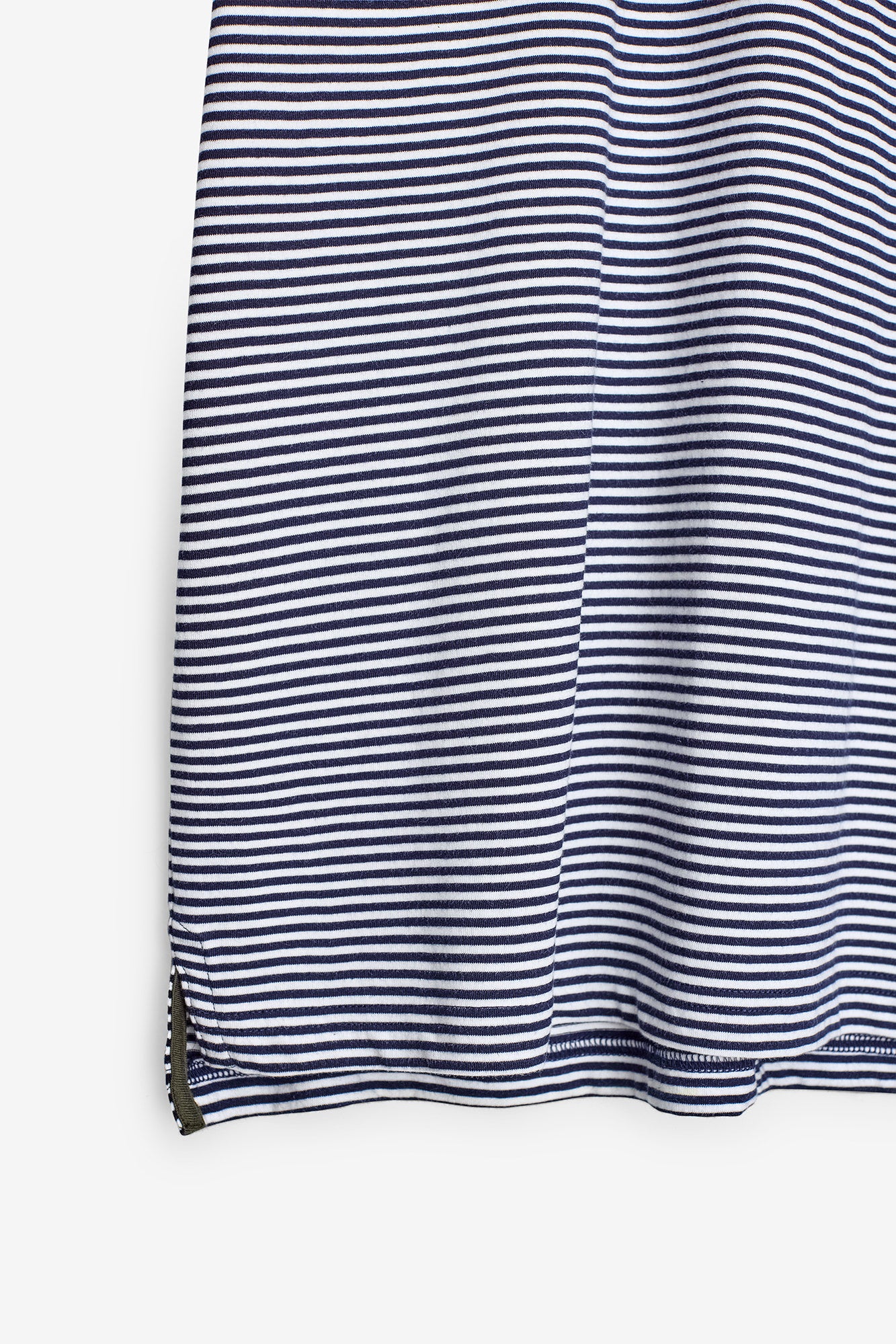 T-SHIRT ÀS RISCAS
