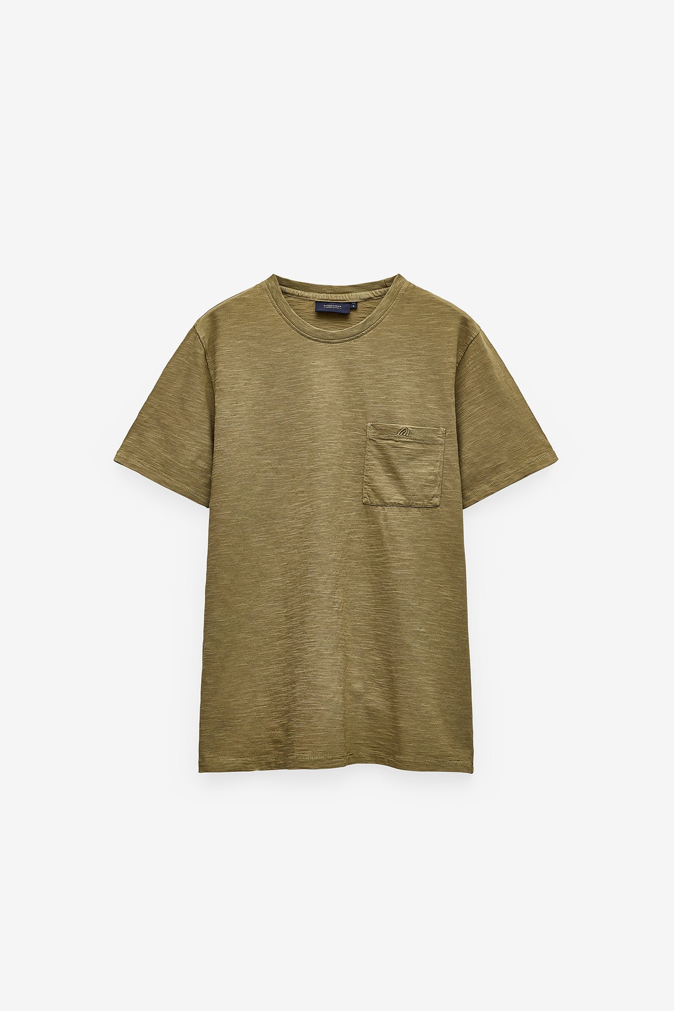 T-SHIRT EM SLUB LAVADA COM BOLSO