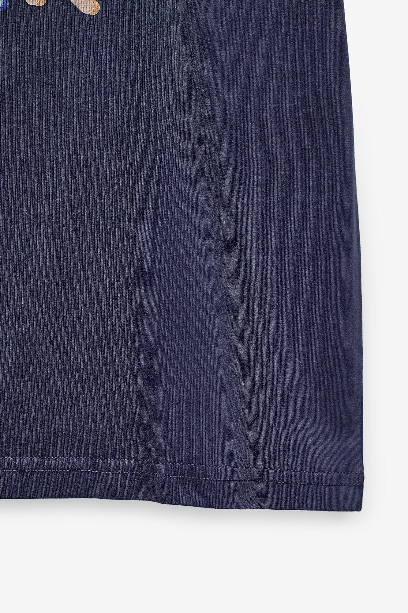 T-SHIRT COM PRINT QUEBRAMAR