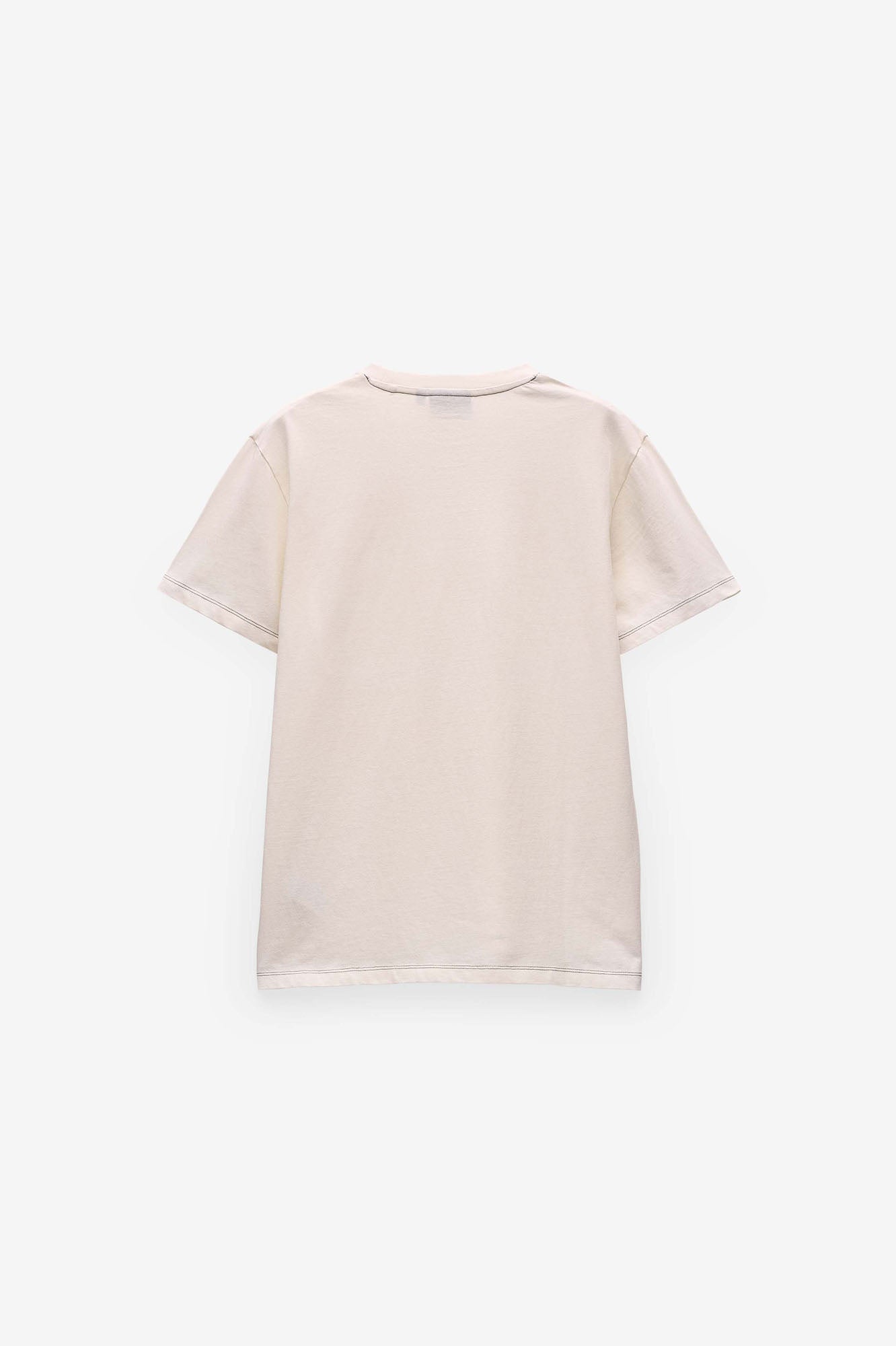 T SHIRT COM LOGO EM CONTRASTE
