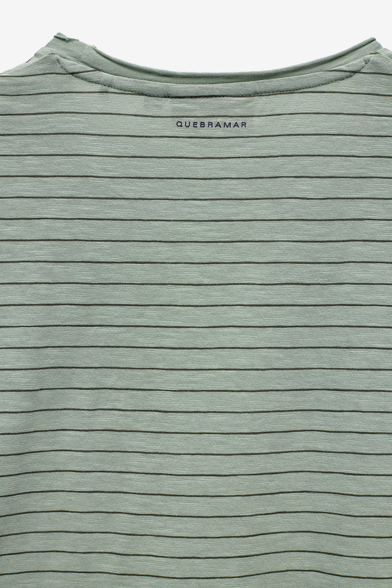 T-SHIRT ÀS RISCAS