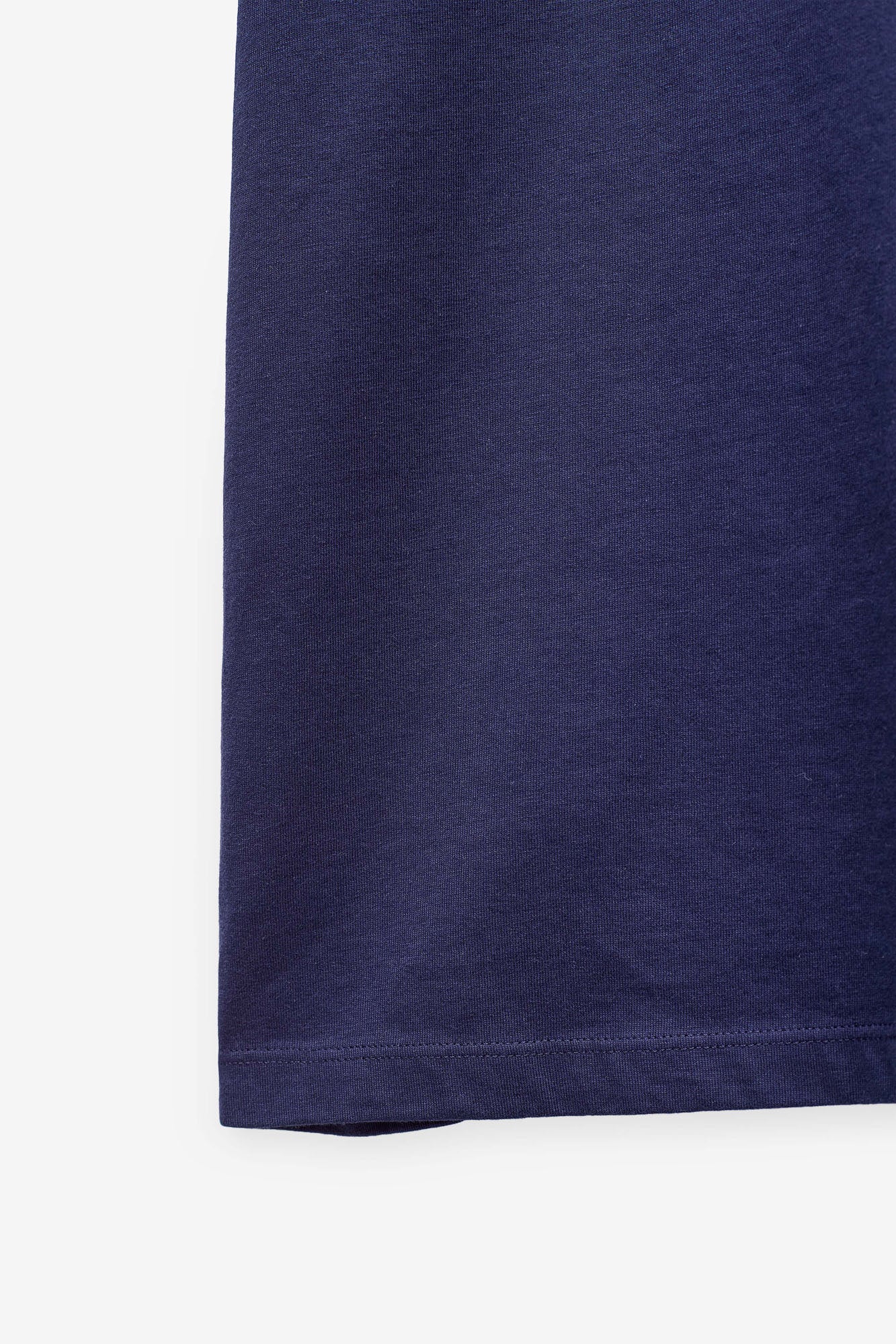 CAMISETA CON ESTAMPADO DE ANCLA