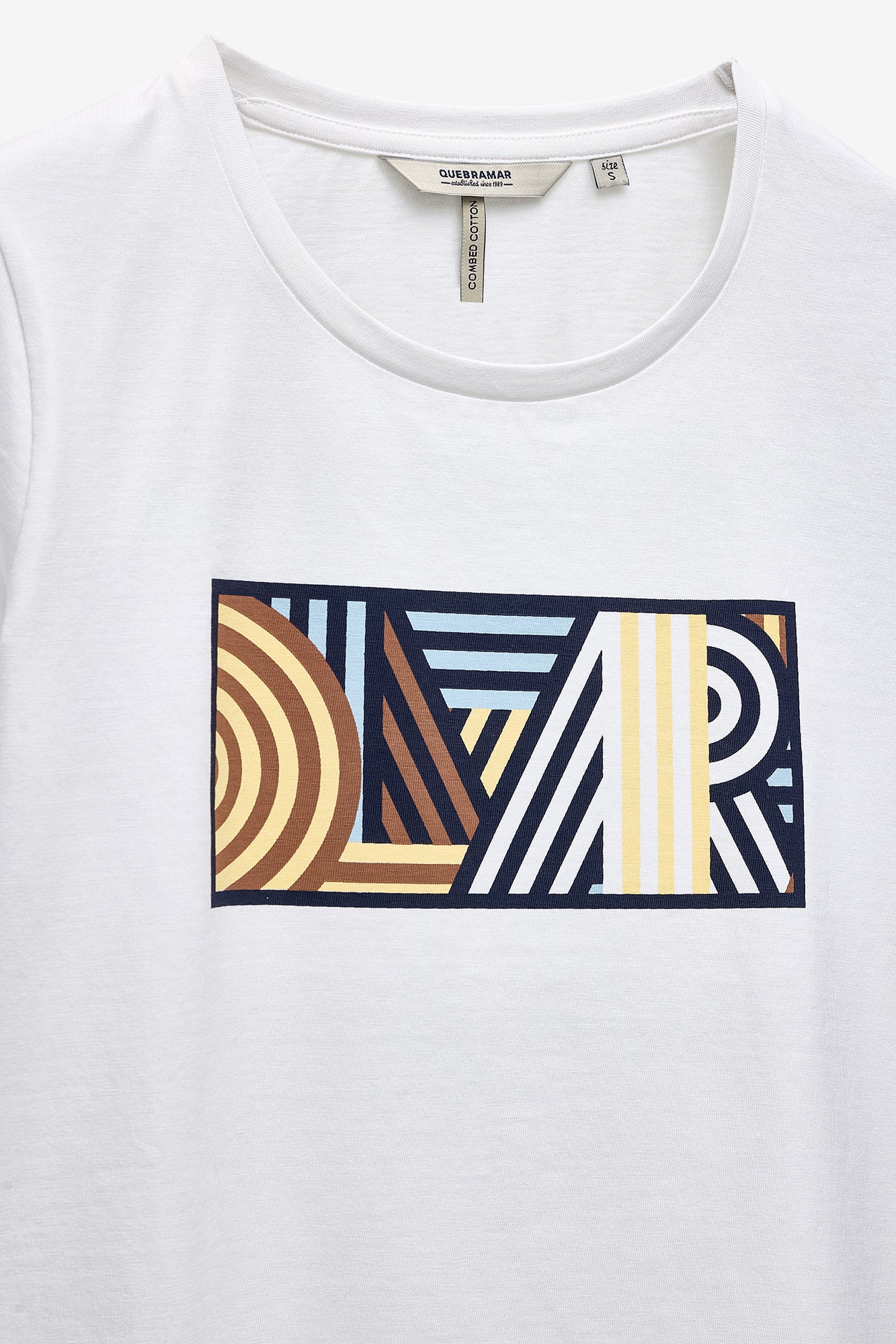 T-SHIRT COM LOGO GEOMÉTRICO