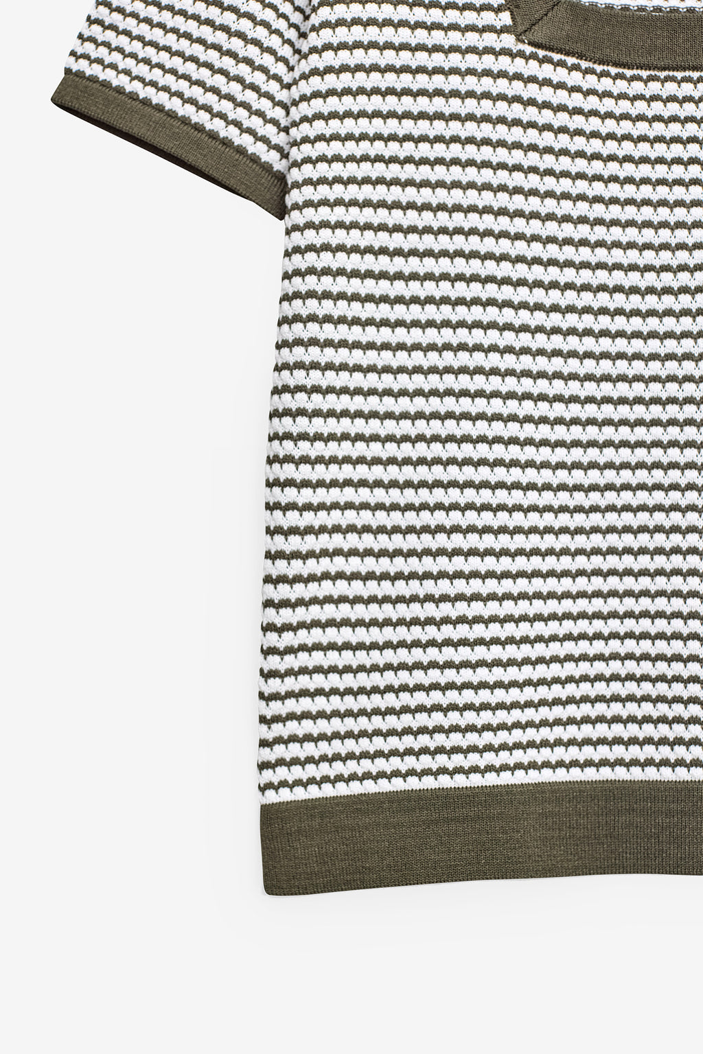 T-SHIRT EM MALHA