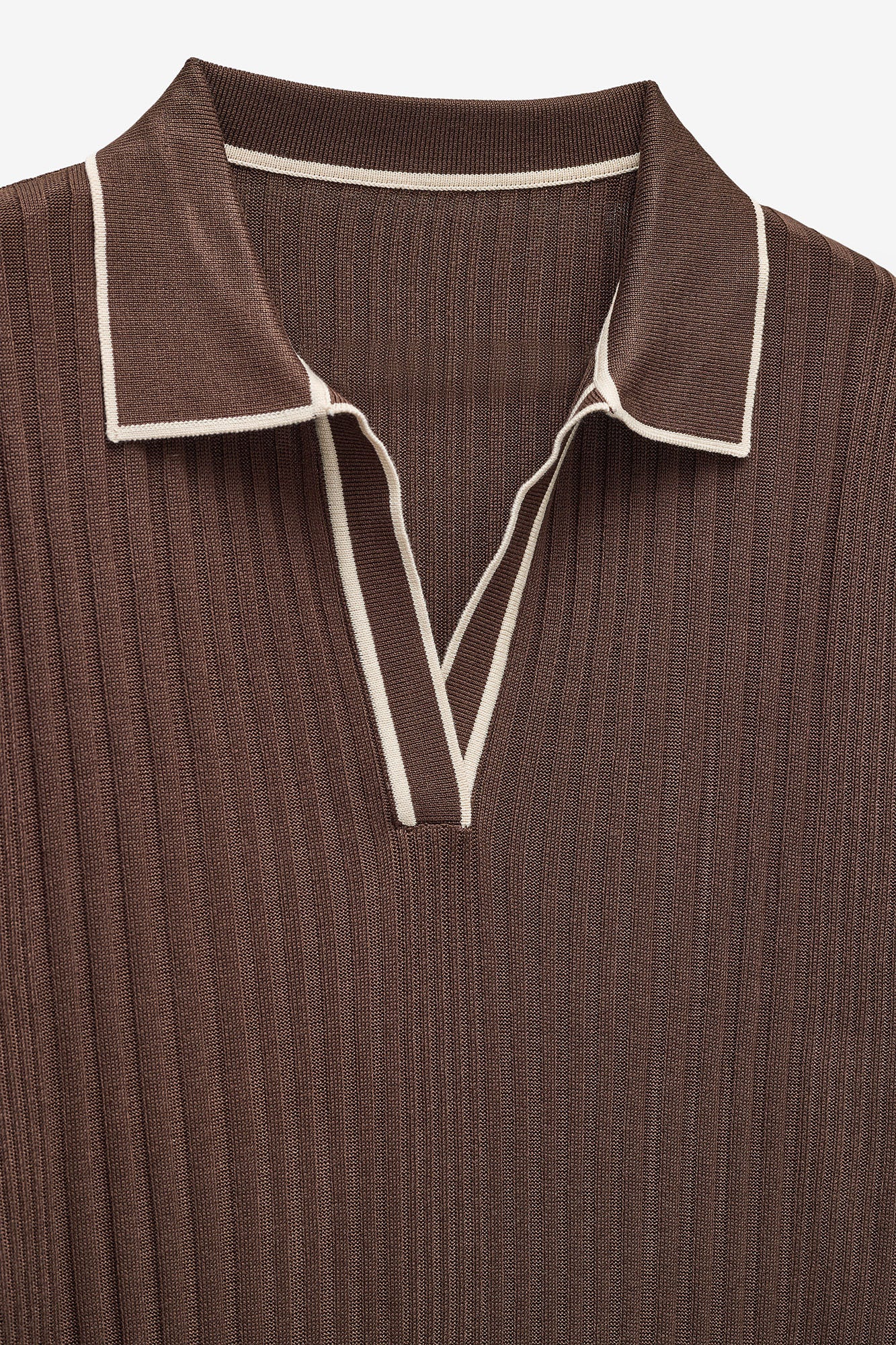 VESTIDO MALHA COM GOLA DE POLO