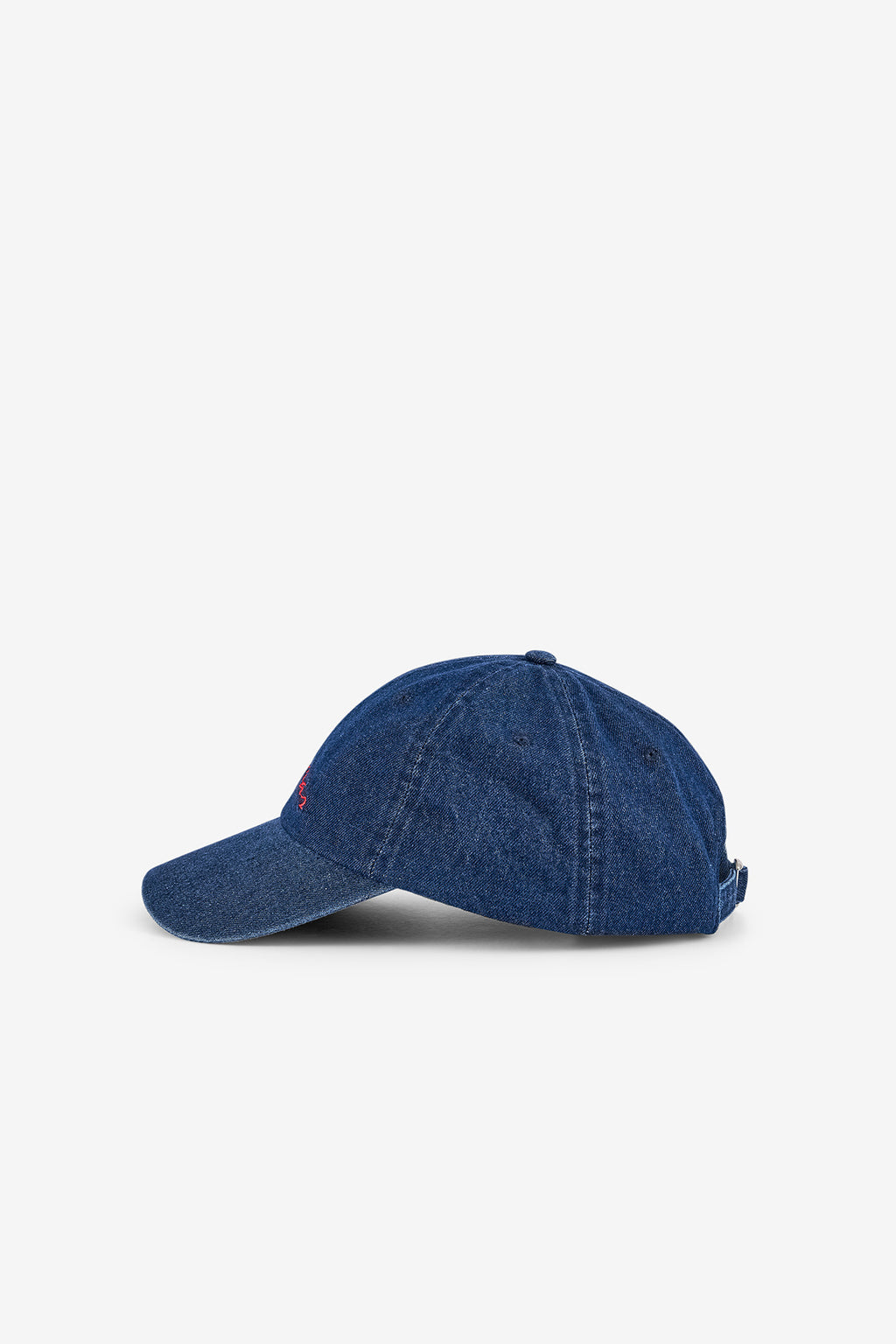 CAP COM LOGO EM CONTRASTE