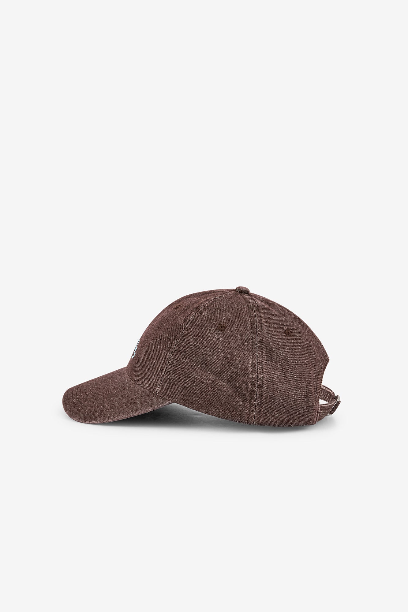 CAP COM LOGO EM CONTRASTE